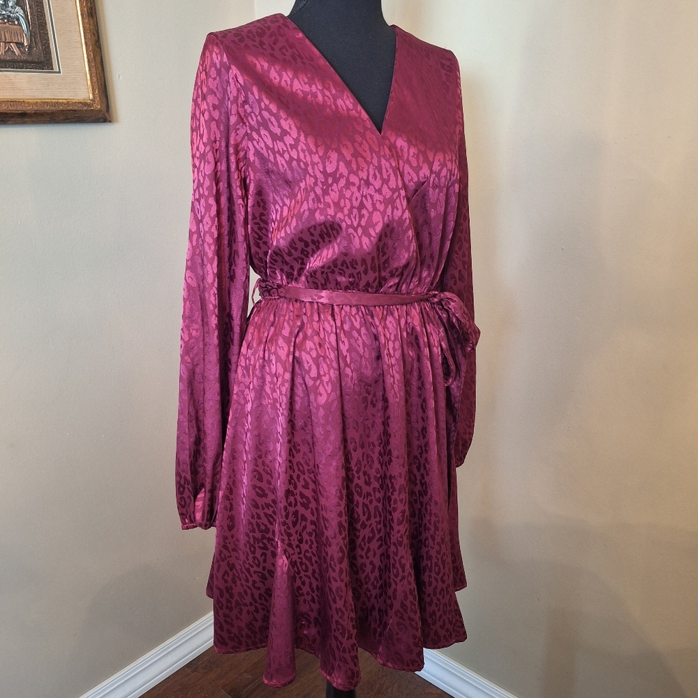 143 Story by Line Up romantic silky leopard wine colored wrap look dress large
